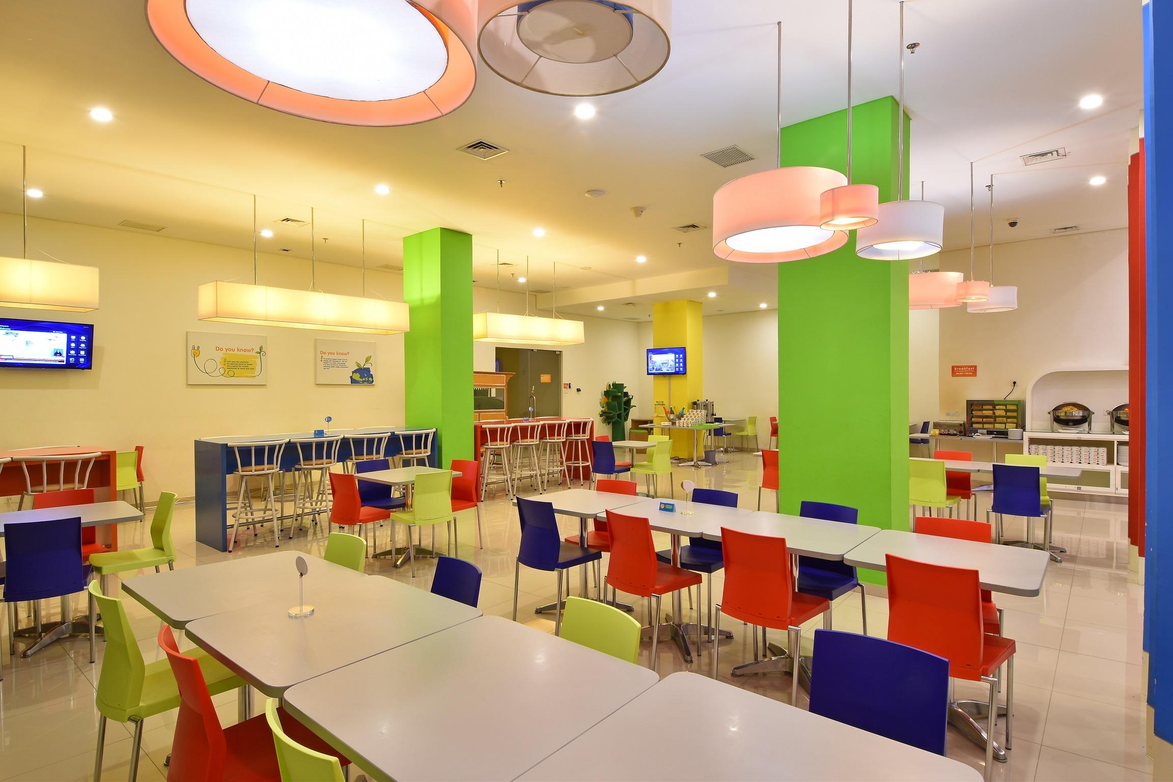 Pop! Hotel Kelapa Gading Джакарта Экстерьер фото