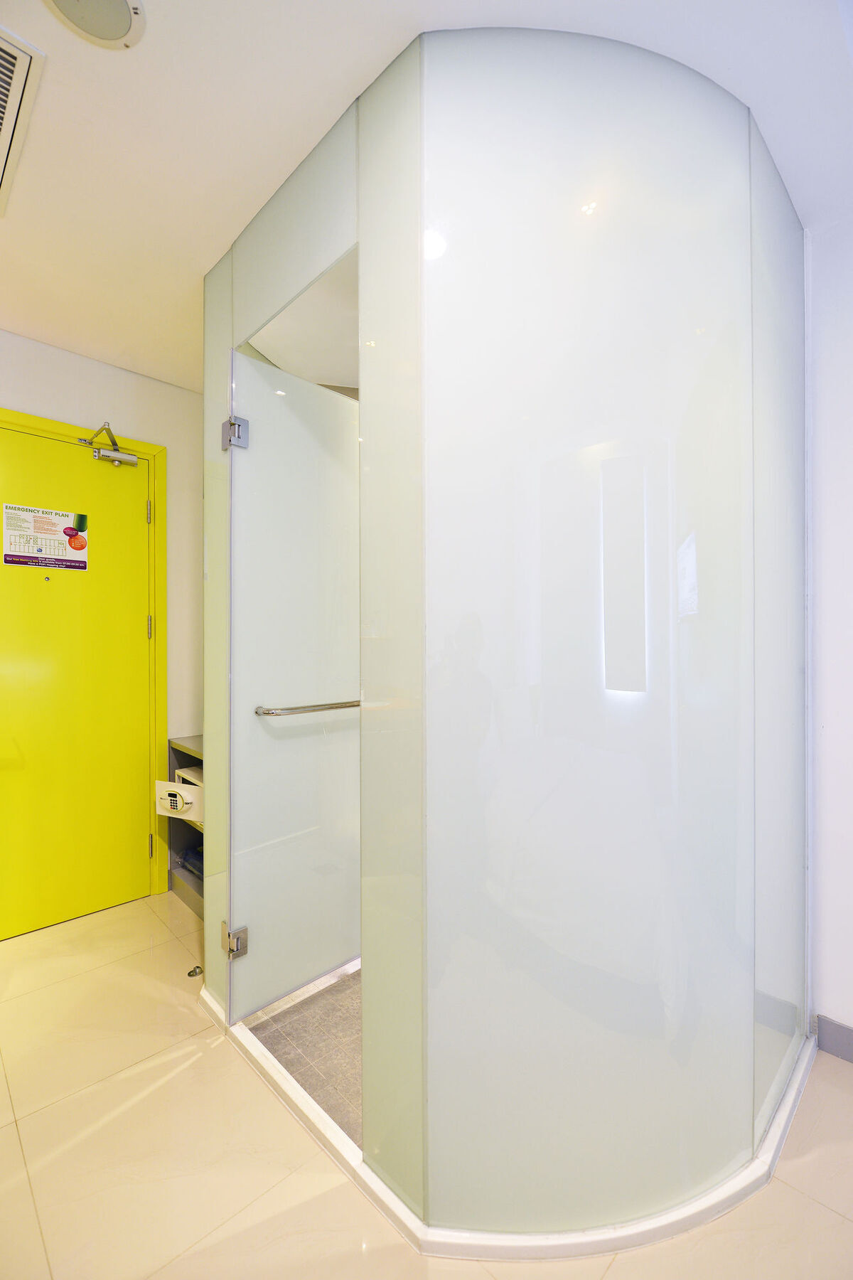 Pop! Hotel Kelapa Gading Джакарта Экстерьер фото